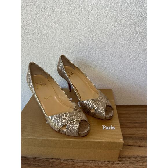 Christian Louboutin Shelley Orlato 90 Gold Peep Toe Pumps Size 37 - Picture 1 of 3